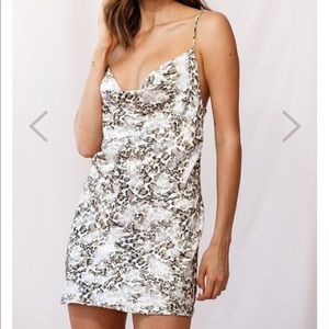 Beautiful dress and sexy new whit tags
